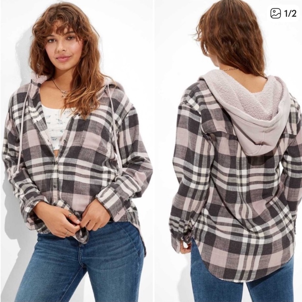 American Eagle Outfitters Plaid Flannel Shirt